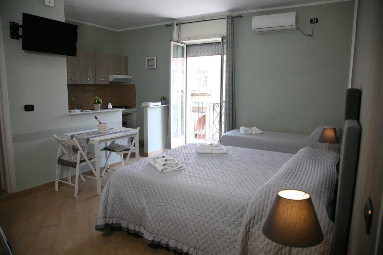 Dimora Portanolana Hotel Наполи Екстериор снимка