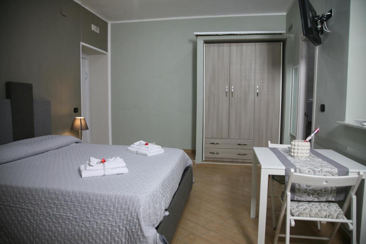Dimora Portanolana Hotel Наполи Екстериор снимка