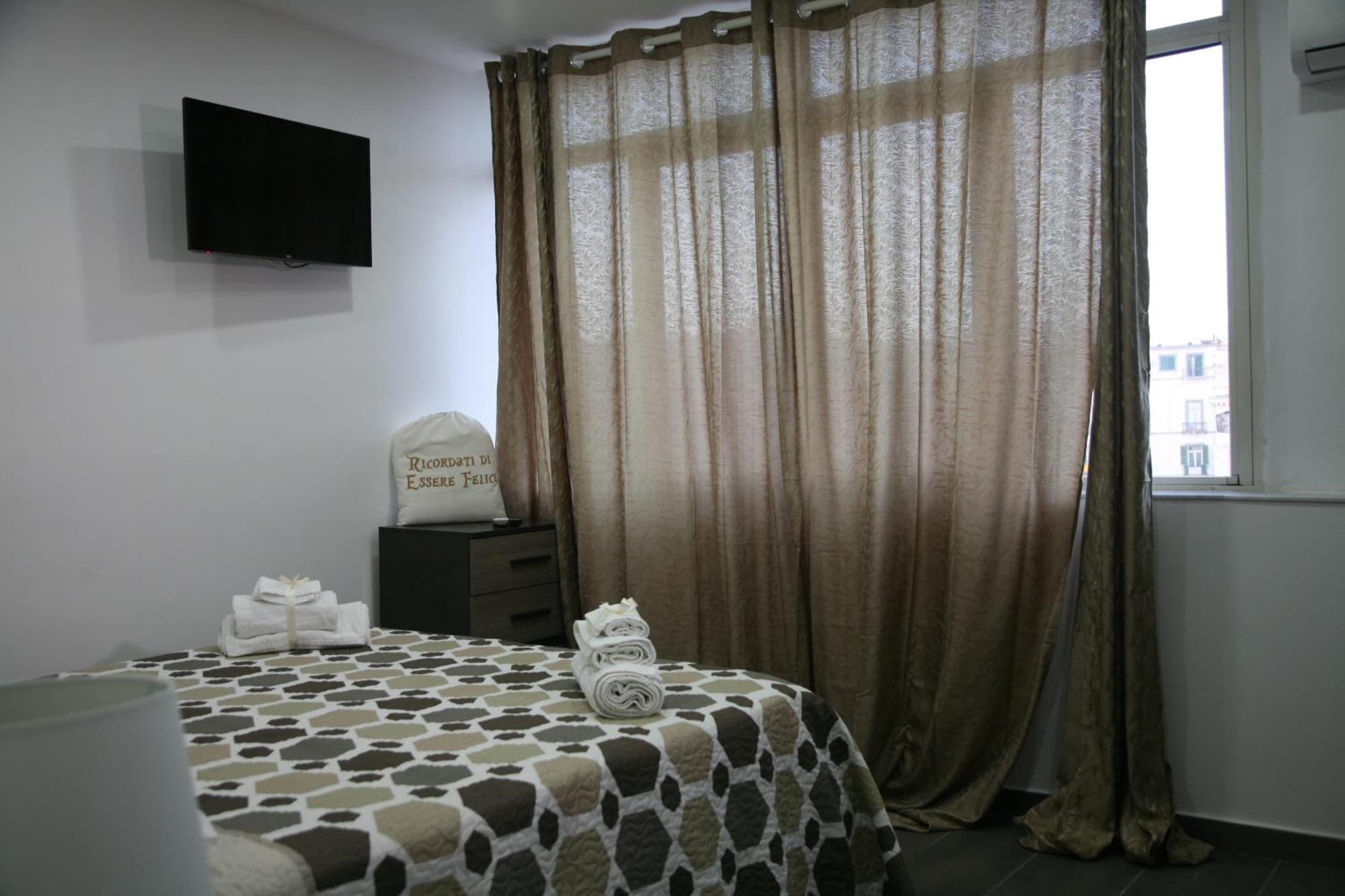 Dimora Portanolana Hotel Наполи Екстериор снимка