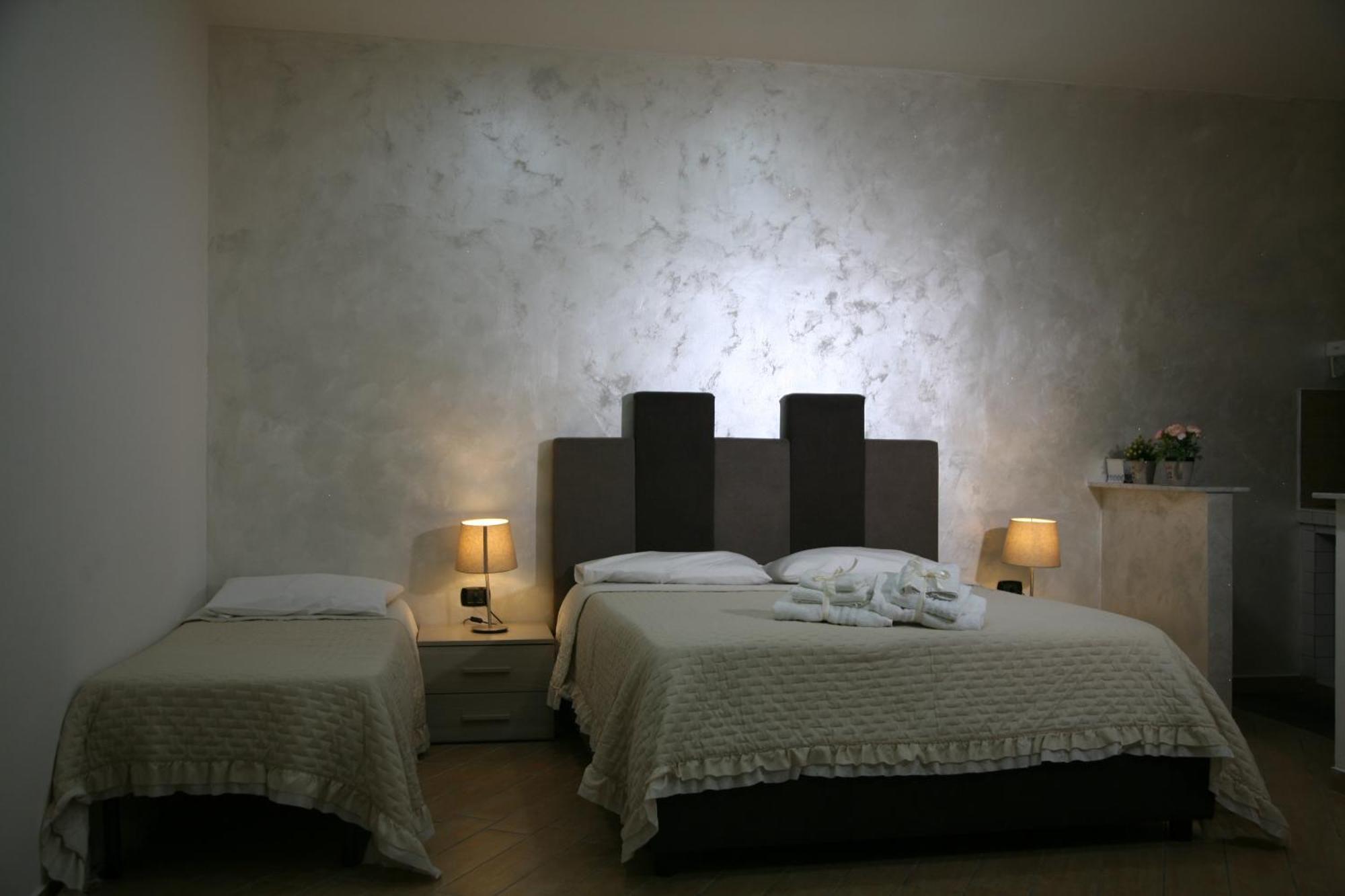 Dimora Portanolana Hotel Наполи Екстериор снимка
