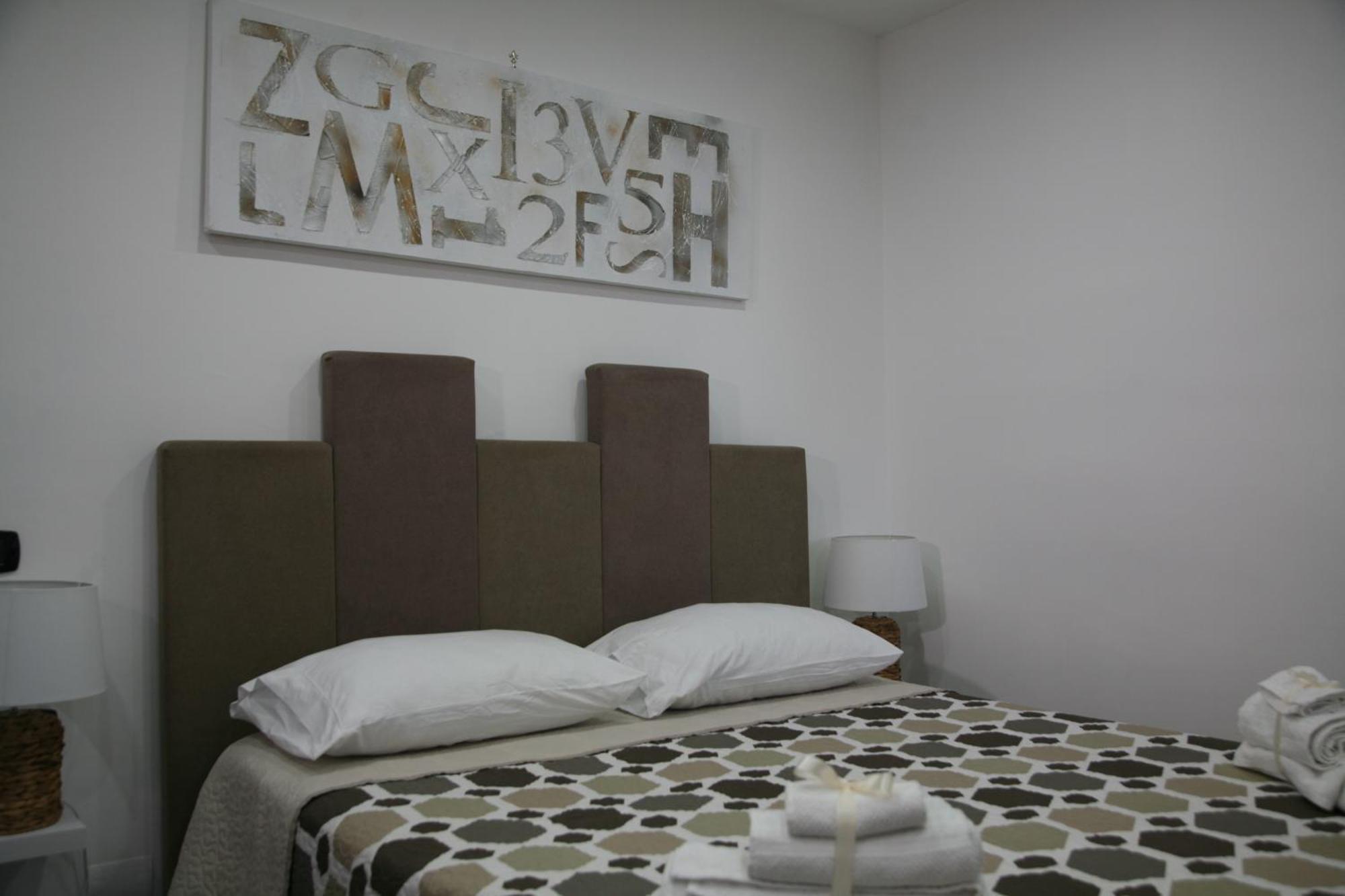 Dimora Portanolana Hotel Наполи Екстериор снимка