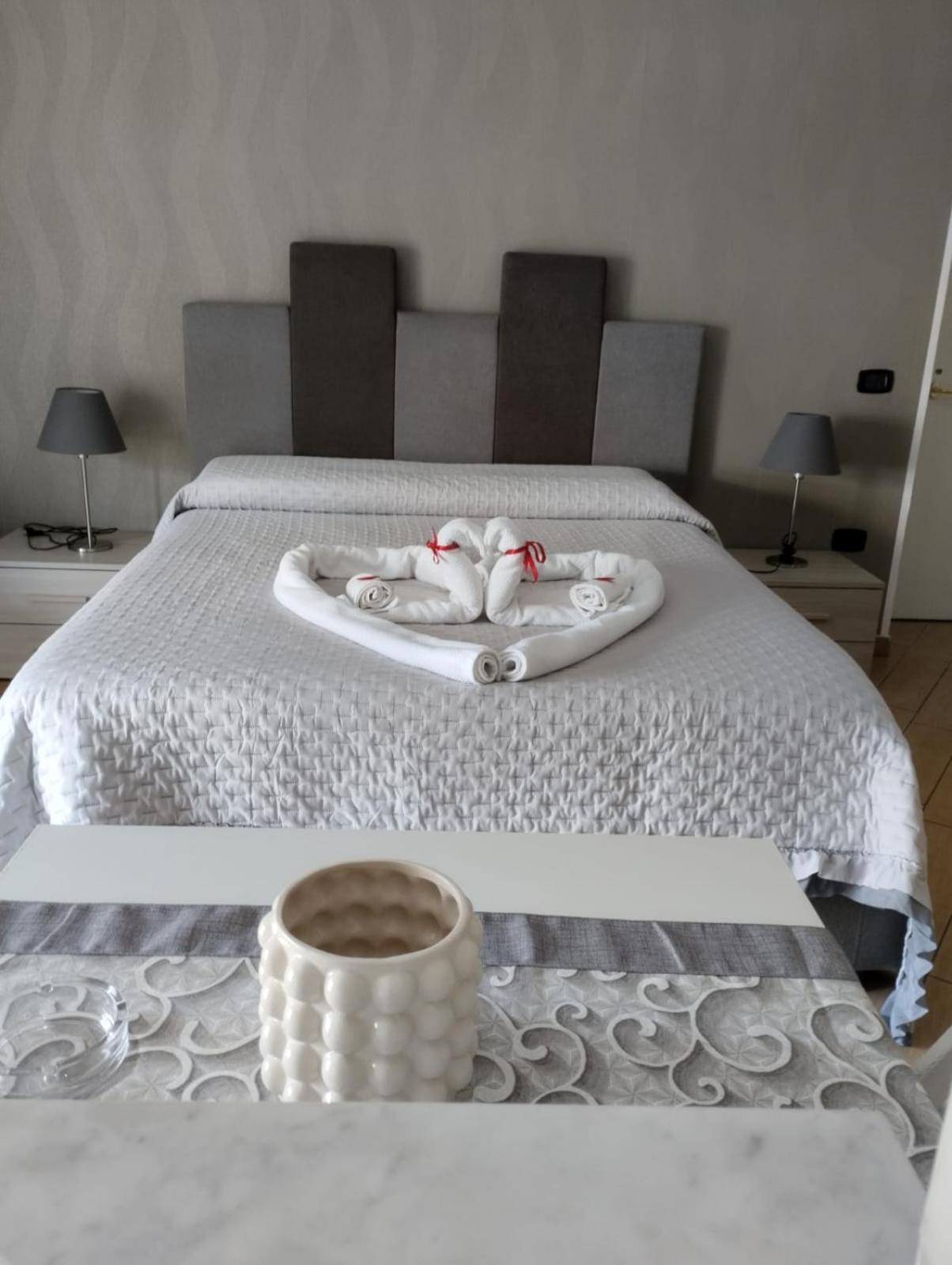 Dimora Portanolana Hotel Наполи Екстериор снимка